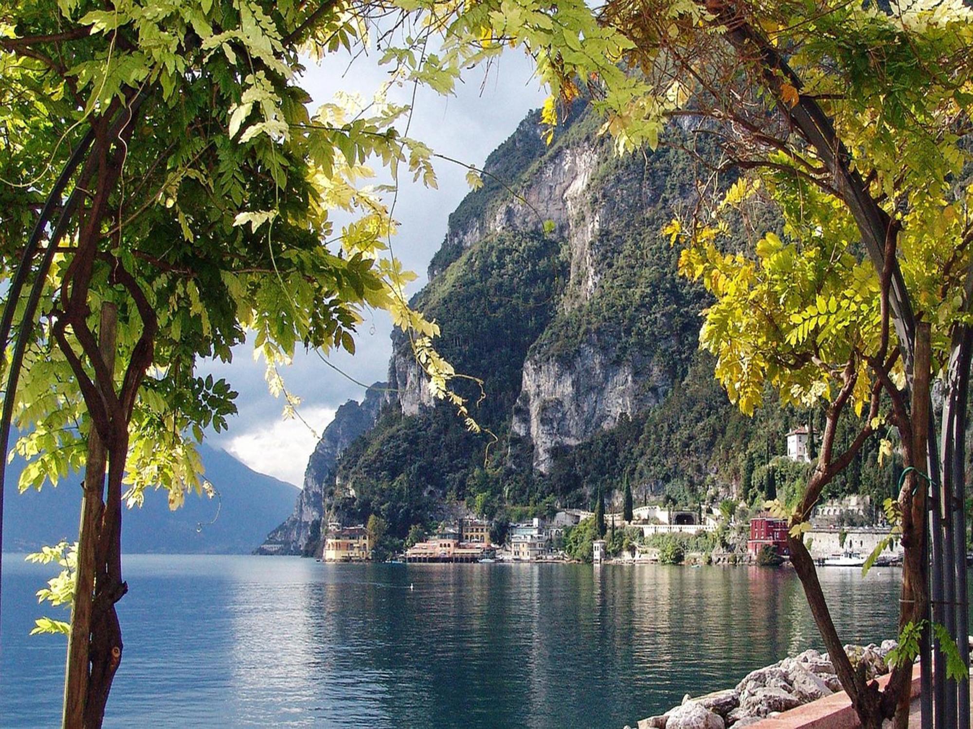 Infinity View Garda Lake Tenno Luaran gambar