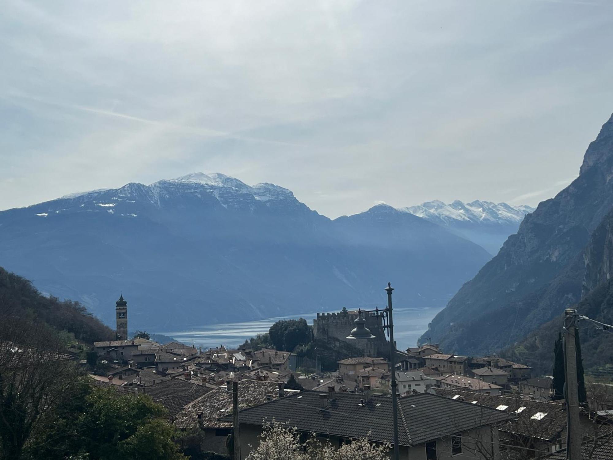 Infinity View Garda Lake Tenno Luaran gambar