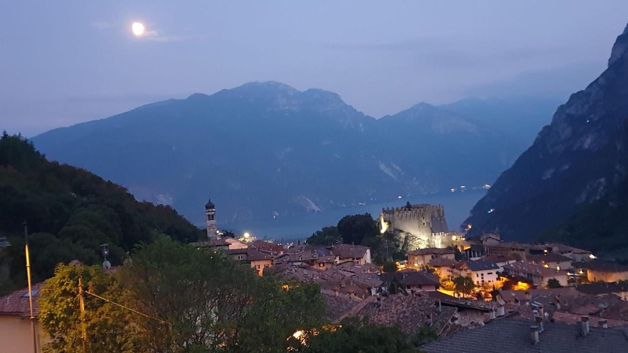 Infinity View Garda Lake Tenno Luaran gambar