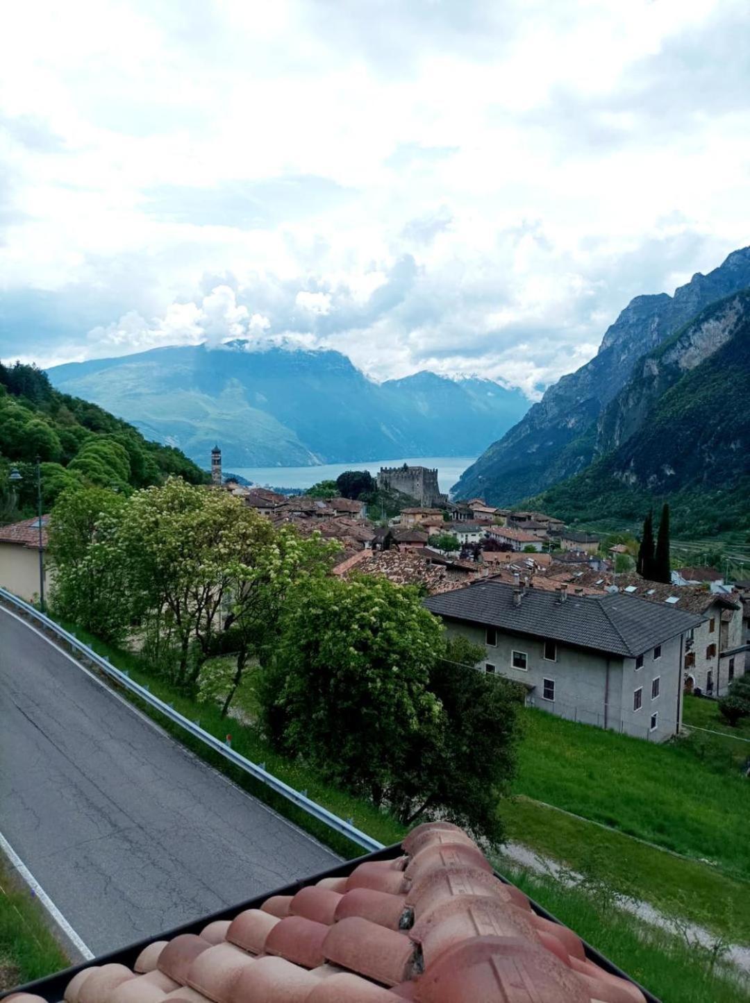 Infinity View Garda Lake Tenno Luaran gambar