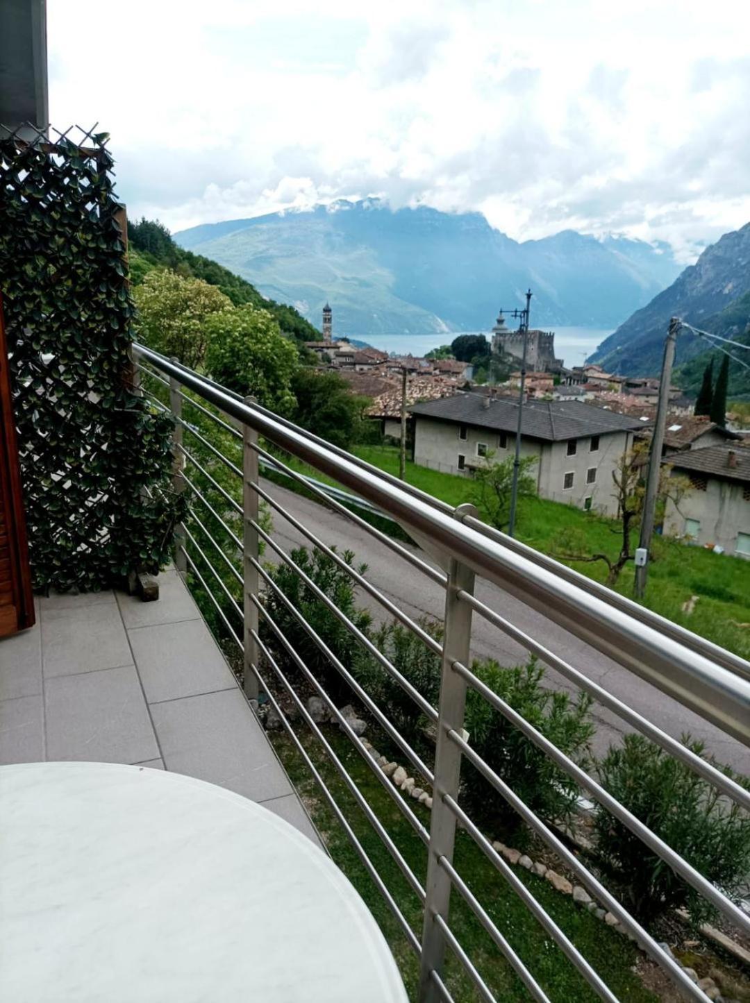 Infinity View Garda Lake Tenno Luaran gambar
