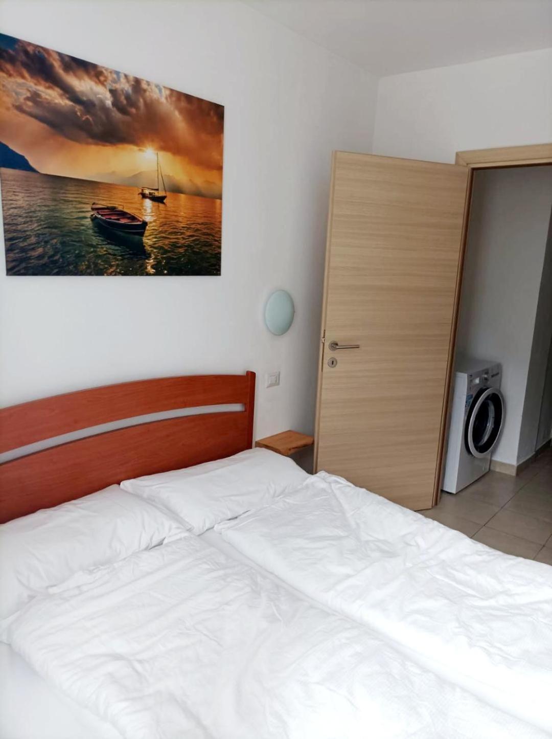 Infinity View Garda Lake Tenno Luaran gambar